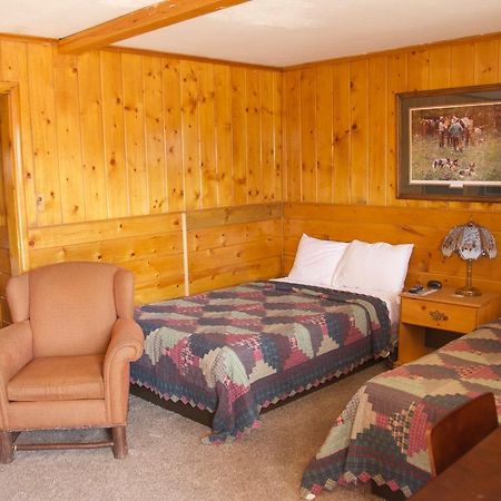 Yellowstone Holiday Motel West Yellowstone Exteriör bild