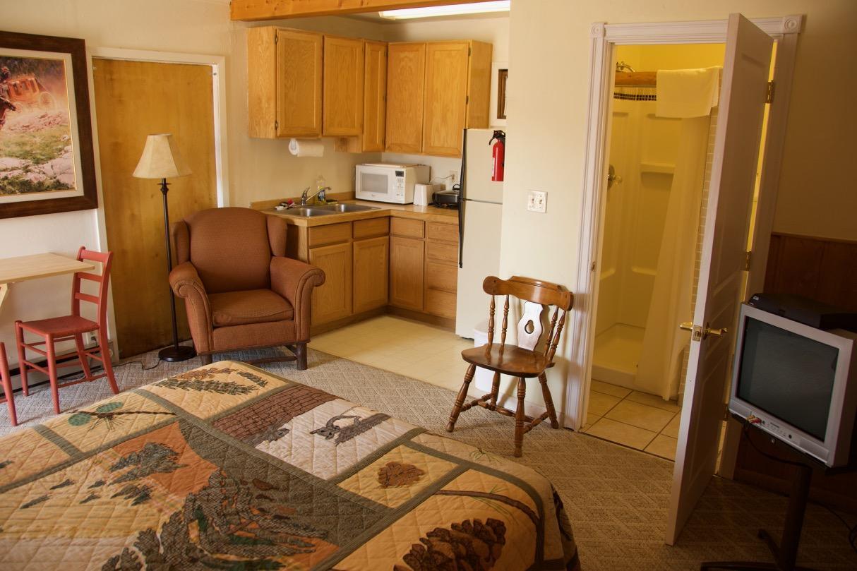 Yellowstone Holiday Motel West Yellowstone Exteriör bild