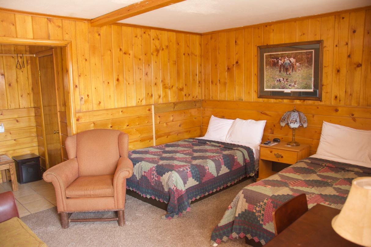 Yellowstone Holiday Motel West Yellowstone Exteriör bild